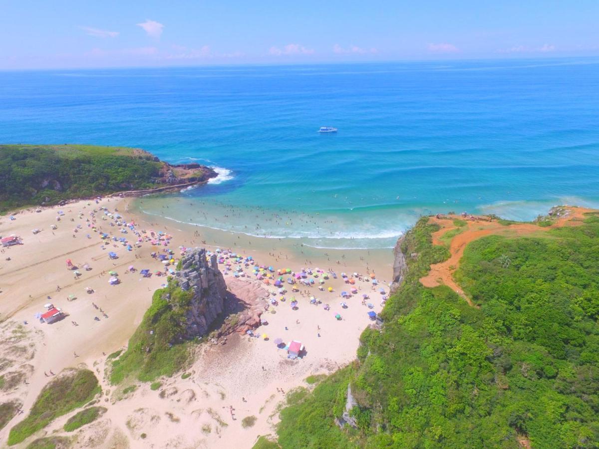 CASA completa em TORRES-RS - O MELHOR CUSTO BENEFICIO na mais bela praia Gaúcha - Cozinha - Banheiro - Ar condicionado - Smart TV 32 Android Apps Youtube - Netflix - Prime Vídeo e Wi-Fi - Estacionamento - Acomoda até 10 pessoas - Anfitriã Superhost n Villa Exterior foto